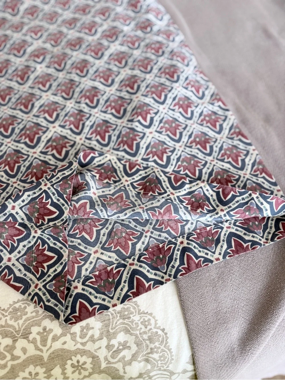 Americana Scallop Print King Pillow Shams Pair